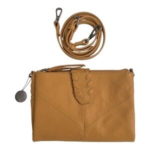 LUCKY BRAND Leather
Shoulder Purse Excellent
Condition Warm Squash Color